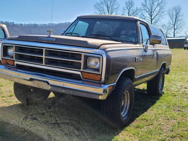 mud%20trucks%20for%20sale